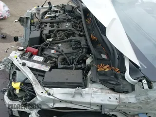 ✅ 2021 Toyota Corolla Hybrid LE • VIN: JTDEAMDE7MJ000593 • Lot: 43264163. Listed on IAAI with 113,651 mi. Free auction sales archive from the USA and detailed vehicle history report at DreamBid. Image 20.