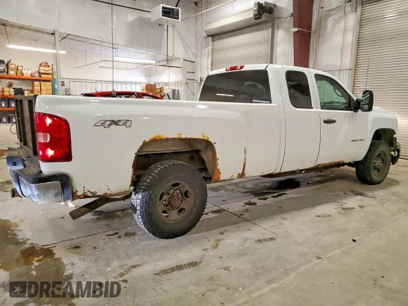 ✅ 2007 Chevrolet Silverado 2500HD 1LT • VIN: 1GCHK29K07E603542 • Лот: 48504236. Опубліковано раніше на Copart з пробігом 206 030 миль. Безкоштовний доступ до архіву аукціонних продажів зі США та докладний звіт про історію автомобіля на DreamBid. Зображення 3.