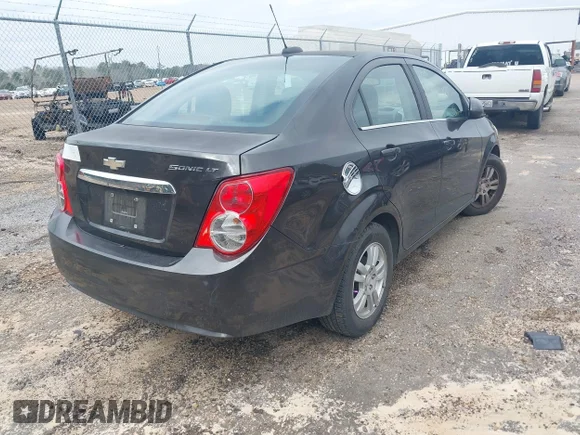 ✅ 2015 Chevrolet Sonic LT • VIN: 1G1JC5SH5F4177309 • Лот: 41554045. Опубліковано раніше на IAAI з пробігом 122 325 миль. Безкоштовний доступ до архіву аукціонних продажів зі США та докладний звіт про історію автомобіля на DreamBid. Зображення 4.