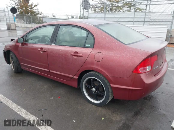 ✅ 2006 Honda Civic LX • VIN: JHMFA16586S013784 • Lot: 44392529. Wystawiony na IAAI z przebiegiem 105 676 mil. Bezpłatny archiwum sprzedaży aukcyjnych z USA i szczegółowy raport historii pojazdu na DreamBid. Zdjęcie 3.