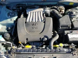 2004 Hyundai Sonata GLS z VIN KMHWF35H04A038428, wystawiony jako Copart lot #84709744 z przebiegiem 126 821 mil mil oraz Szkoda całkowita • Salvage title. Historia ofert i sprzedaży dostępna na DreamBid. Obrazek 13.