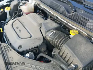 ✅ 2024 Chrysler Voyager LX • VIN: 2C4RC1CG1RR105744 • Lot: 43053110. Listed on IAAI with 72,095 mi. Free auction sales archive from the USA and detailed vehicle history report at DreamBid. Image 18.