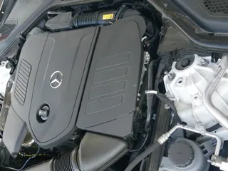 ✅ 2025 Mercedes-Benz E 350 • VIN: W1KLF4GB6SA126862 • Lot: 42897022. Wystawiony na IAAI z przebiegiem 10 011 mil. Bezpłatny archiwum sprzedaży aukcyjnych z USA i szczegółowy raport historii pojazdu na DreamBid. Zdjęcie 19.