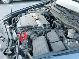 ✅ 2004 Honda Accord LX • VIN: 1HGCM56394A022371 • Lot: 43699504. Listed on IAAI with 119,917 mi. Free auction sales archive from the USA and detailed vehicle history report at DreamBid. Image 19.