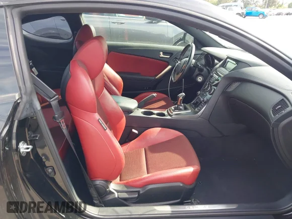 ✅ 2013 Hyundai Genesis Coupe Track • VIN: KMHHU6KJ7DU086496 • Lot: 44798150. Wystawiony na IAAI z przebiegiem 94 199 mil. Bezpłatny archiwum sprzedaży aukcyjnych z USA i szczegółowy raport historii pojazdu na DreamBid. Zdjęcie 5.