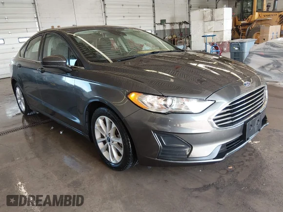 ✅ 2020 Ford Fusion SE • VIN: 3FA6P0LU9LR236287 • Лот: 45328156. Опубликован ранее на IAAI с пробегом 64 447 миль. Бесплатный доступ к архиву аукционных продаж из США и подробный отчёт об истории автомобиля на DreamBid. Изображение 1.