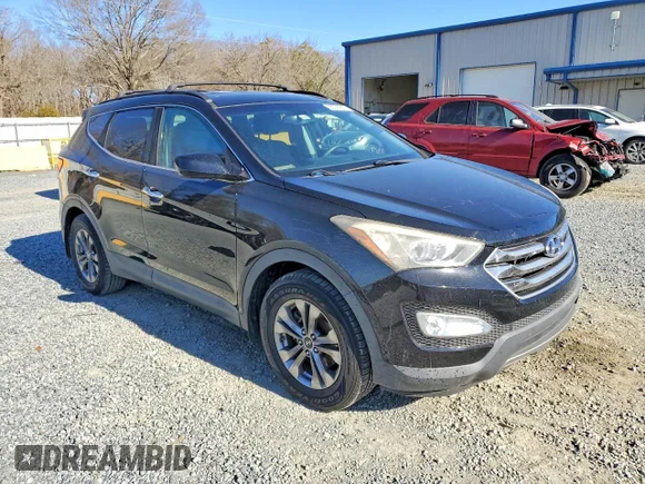 ✅ 2015 Hyundai Santa Fe • VIN: 5XYZU3LB1FG241451 • Лот: 98320815. Опубліковано раніше на Copart з пробігом 138 632 миль. Безкоштовний доступ до архіву аукціонних продажів зі США та докладний звіт про історію автомобіля на DreamBid. Зображення 4.