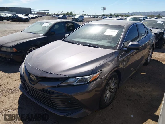 ✅ 2018 Toyota Camry SE • VIN: 4T1B11HK2JU014702 • Lot: 45435691. Wystawiony na IAAI z przebiegiem 162 168 mil. Bezpłatny archiwum sprzedaży aukcyjnych z USA i szczegółowy raport historii pojazdu na DreamBid. Zdjęcie 2.