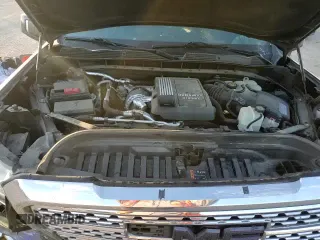 ✅ 2021 GMC Sierra 1500 Denali • VIN: 3GTU9FET9MG339760 • Лот: 85701825. Опубликован ранее на Copart с пробегом 93 359 миль. Бесплатный доступ к архиву аукционных продаж из США и подробный отчёт об истории автомобиля на DreamBid. Изображение 13.