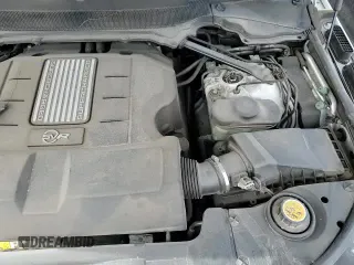 ✅ 2017 Land Rover Range Rover Sport SVR • VIN: SALWZ2FE3HA146115 • Lot: 49527415. Wystawiony na Copart z przebiegiem 77 224 mil. Bezpłatny archiwum sprzedaży aukcyjnych z USA i szczegółowy raport historii pojazdu na DreamBid. Zdjęcie 16.