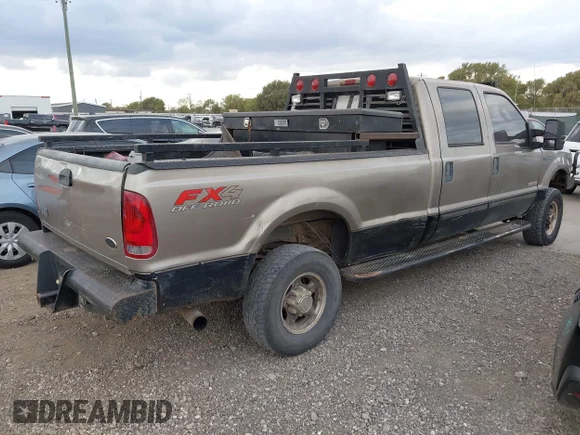 ✅ 2004 Ford F-350 XL • VIN: 1FTSW31P74EB82812 • Lot: 43485371. Listed on IAAI with 324,472 mi. Free auction sales archive from the USA and detailed vehicle history report at DreamBid. Image 4.
