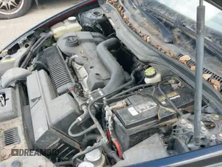 ✅ 2006 Volvo S40 2.5L Turbo • VIN: YV1MH682462182442 • Lot: 42738831. Listed on IAAI with 189,911 mi. Free auction sales archive from the USA and detailed vehicle history report at DreamBid. Image 12.