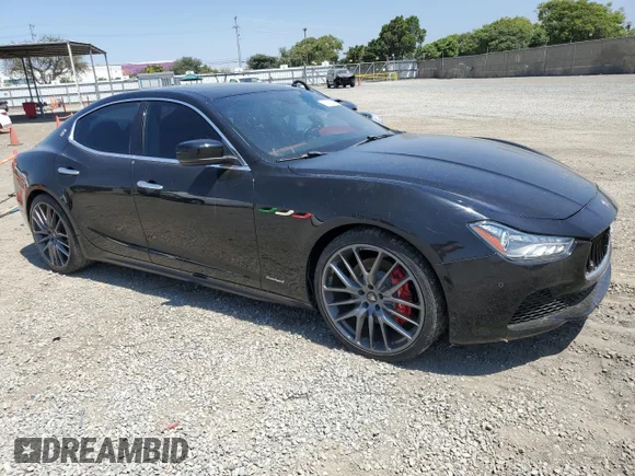 ✅ 2014 Maserati Ghibli S Q4 • VIN: ZAM57RTA4E1126384 • Lot: 67335874. Wystawiony na Copart z przebiegiem 85 103 mil. Bezpłatny archiwum sprzedaży aukcyjnych z USA i szczegółowy raport historii pojazdu na DreamBid. Zdjęcie 4.
