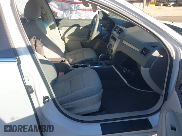 ✅ 2012 Ford Fusion SE • VIN: 3FAHP0HA0CR446512 • Lot: 44044240. Wystawiony na IAAI z przebiegiem 174 599 mil. Bezpłatny archiwum sprzedaży aukcyjnych z USA i szczegółowy raport historii pojazdu na DreamBid. Zdjęcie 5.