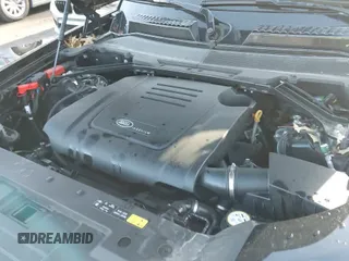 ✅ 2020 Land Rover Defender S • VIN: SALEJ7EX6L2033362 • Lot: 41726997. Wystawiony na IAAI z przebiegiem 43 777 mil. Bezpłatny archiwum sprzedaży aukcyjnych z USA i szczegółowy raport historii pojazdu na DreamBid. Zdjęcie 20.