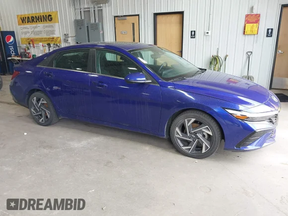 ✅ 2025 Hyundai Elantra SEL Convenience • VIN: KMHLS4DGXSU923146 • Lot: 45339740. Listed on IAAI with 40,789 mi. Free auction sales archive from the USA and detailed vehicle history report at DreamBid. Image 1.