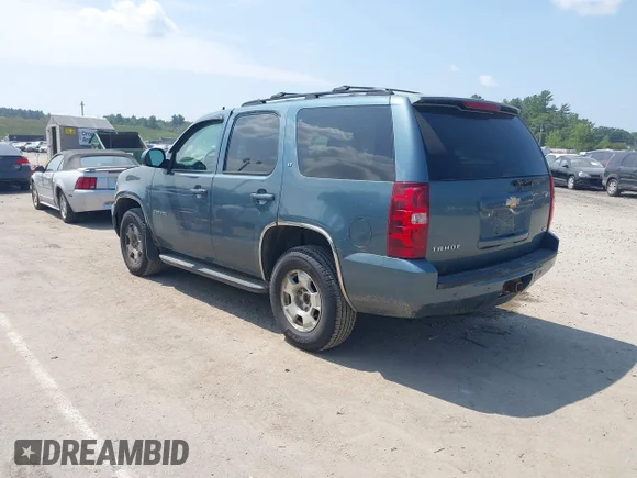 ✅ 2009 Chevrolet Tahoe 2LT • VIN: 1GNFK23099R105566 • Lot: 42943995. Wystawiony na IAAI z przebiegiem 193 950 mil. Bezpłatny archiwum sprzedaży aukcyjnych z USA i szczegółowy raport historii pojazdu na DreamBid. Zdjęcie 3.