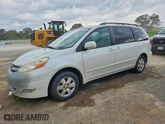 ✅ 2008 Toyota Sienna XLE Limited • VIN: 5TDZK22C38S112966 • Lot: 57969056. Wystawiony na Copart z przebiegiem 166 432 mil. Bezpłatny archiwum sprzedaży aukcyjnych z USA i szczegółowy raport historii pojazdu na DreamBid. Zdjęcie 1.