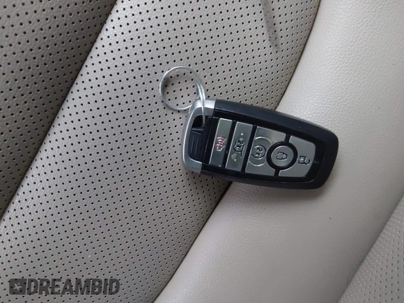 ✅ 2020 Ford Escape SEL • VIN: 1FMCU9H63LUC12561 • Lot: 44028034. Wystawiony na IAAI z przebiegiem 43 824 mil. Bezpłatny archiwum sprzedaży aukcyjnych z USA i szczegółowy raport historii pojazdu na DreamBid. Zdjęcie 11.