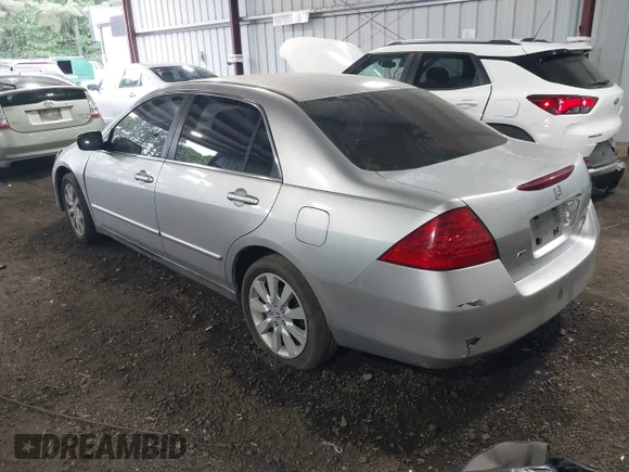 ✅ 2007 Honda Accord LX SE • VIN: 1HGCM66457A104049 • Лот: 45183391. Опубліковано раніше на IAAI з пробігом 238 356 миль. Безкоштовний доступ до архіву аукціонних продажів зі США та докладний звіт про історію автомобіля на DreamBid. Зображення 3.