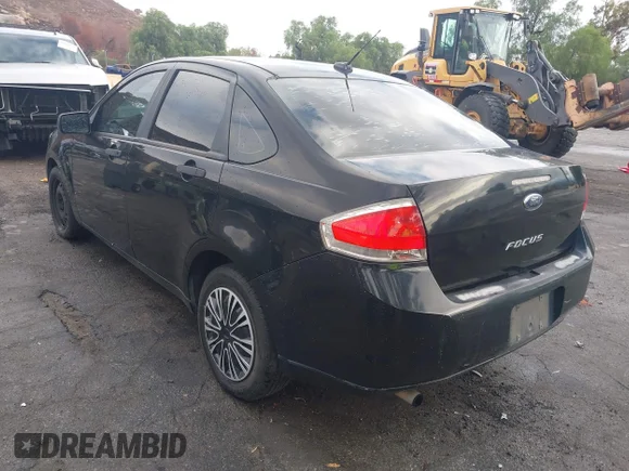 ✅ 2011 Ford Focus S • VIN: 1FAHP3ENXBW122536 • Лот: 43362083. Опубліковано раніше на IAAI з пробігом 269 852 миль. Безкоштовний доступ до архіву аукціонних продажів зі США та докладний звіт про історію автомобіля на DreamBid. Зображення 3.