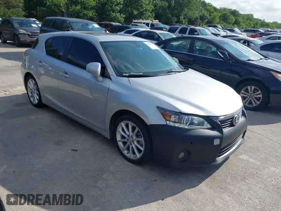 ✅ 2012 Lexus CT 200h Premium • VIN: JTHKD5BH6C2115044 • Лот: 45399373. Опубликован ранее на IAAI с пробегом 135 248 миль. Бесплатный доступ к архиву аукционных продаж из США и подробный отчёт об истории автомобиля на DreamBid. Изображение 1.