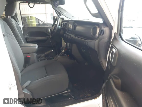 ✅ 2020 Jeep Gladiator Sport S • VIN: 1C6HJTAGXLL174441 • Lot: 42885044. Wystawiony na IAAI z przebiegiem 52 677 mil. Bezpłatny archiwum sprzedaży aukcyjnych z USA i szczegółowy raport historii pojazdu na DreamBid. Zdjęcie 5.