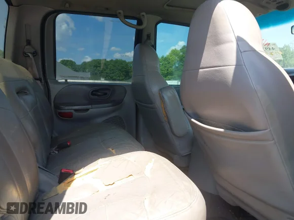 ✅ 2001 Ford F-150 XLT • VIN: 1FTRW08L61KD89978 • Lot: 44939408. Listed on IAAI with Not provided. Free auction sales archive from the USA and detailed vehicle history report at DreamBid. Image 8.