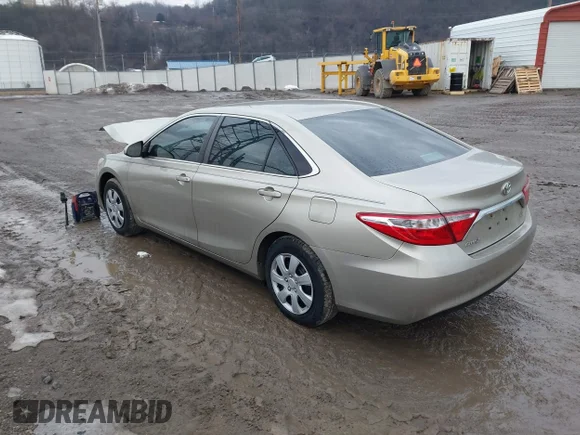 ✅ 2015 Toyota Camry SE • VIN: 4T1BF1FK9FU496046 • Lot: 44419208. Wystawiony na IAAI z przebiegiem 114 880 mil. Bezpłatny archiwum sprzedaży aukcyjnych z USA i szczegółowy raport historii pojazdu na DreamBid. Zdjęcie 3.
