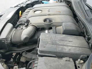 ✅ 2011 Volkswagen Golf • VIN: WVWAB7AJXBW011943 • Лот: 42329427. Опубликован ранее на IAAI с пробегом 175 404 миль. Бесплатный доступ к архиву аукционных продаж из США и подробный отчёт об истории автомобиля на DreamBid. Изображение 14.