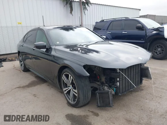 ✅ 2019 BMW 7 Series 750i • VIN: WBA7F0C50KGM26010 • Лот: 42188421. Опубликован ранее на IAAI с пробегом 71 576 миль. Бесплатный доступ к архиву аукционных продаж из США и подробный отчёт об истории автомобиля на DreamBid. Изображение 1.