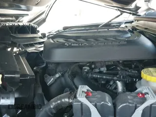 ✅ 2024 Jeep Wagoneer Series II • VIN: 1C4SJSBP5RS181545 • Lot: 42665451. Wystawiony na IAAI z przebiegiem 20 492 mil. Bezpłatny archiwum sprzedaży aukcyjnych z USA i szczegółowy raport historii pojazdu na DreamBid. Zdjęcie 19.