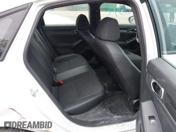 ✅ 2022 Honda Civic Sport • VIN: 2HGFE2F53NH584229 • Lot: 45200393. Wystawiony na IAAI z przebiegiem 17 699 mil. Bezpłatny archiwum sprzedaży aukcyjnych z USA i szczegółowy raport historii pojazdu na DreamBid. Zdjęcie 8.