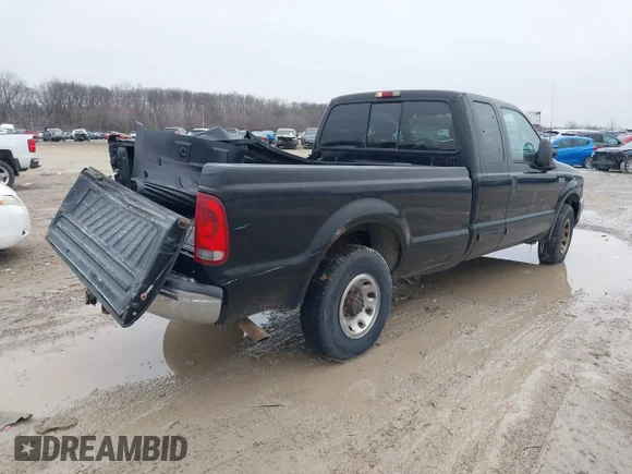 ✅ 2002 Ford F-250 XL • VIN: 3FTNX20L62MA01807 • Lot: 41544727. Wystawiony na IAAI z przebiegiem 131 967 mil. Bezpłatny archiwum sprzedaży aukcyjnych z USA i szczegółowy raport historii pojazdu na DreamBid. Zdjęcie 4.