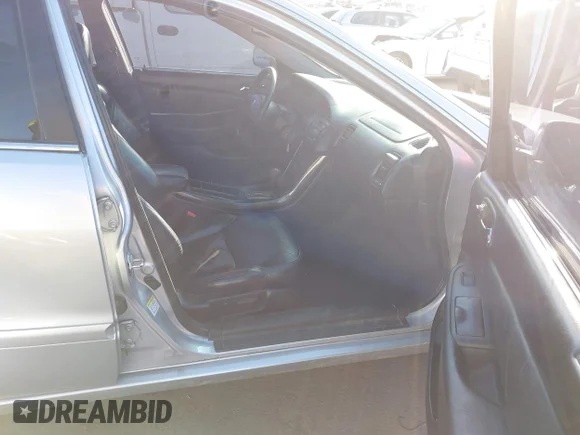✅ 2002 Acura TL Type S • VIN: 19UUA56862A003590 • Lot: 43594706. Wystawiony na IAAI z przebiegiem 270 611 mil. Bezpłatny archiwum sprzedaży aukcyjnych z USA i szczegółowy raport historii pojazdu na DreamBid. Zdjęcie 5.