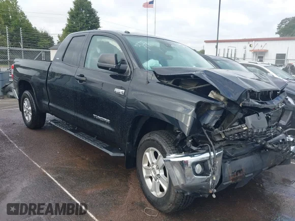 ✅ 2018 Toyota Tundra SR • VIN: 5TFRY5F1XJX241571 • Lot: 43333371. Wystawiony na IAAI z przebiegiem 125 478 mil. Bezpłatny archiwum sprzedaży aukcyjnych z USA i szczegółowy raport historii pojazdu na DreamBid. Zdjęcie 1.