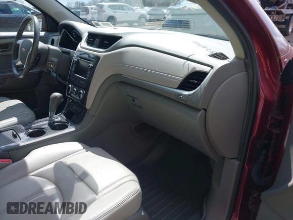 ✅ 2015 Chevrolet Traverse LT • VIN: 1GNKRHKD7FJ384365 • Lot: 44916268. Wystawiony na IAAI z przebiegiem 115 882 mil. Bezpłatny archiwum sprzedaży aukcyjnych z USA i szczegółowy raport historii pojazdu na DreamBid. Zdjęcie 5.