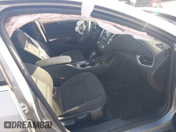 ✅ 2025 Chevrolet Malibu LS • VIN: 1G1ZB5ST6SF103227 • Lot: 43694710. Wystawiony na IAAI z przebiegiem 12 976 mil. Bezpłatny archiwum sprzedaży aukcyjnych z USA i szczegółowy raport historii pojazdu na DreamBid. Zdjęcie 5.
