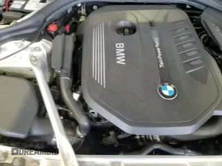 ✅ 2018 BMW 5 Series 540i xDrive • VIN: WBAJE7C54JWC57344 • Lot: 93042965. Wystawiony na Copart z przebiegiem 88 480 mil. Bezpłatny archiwum sprzedaży aukcyjnych z USA i szczegółowy raport historii pojazdu na DreamBid. Zdjęcie 16.