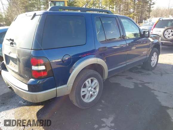✅ 2008 Ford Explorer Eddie Bauer • VIN: 1FMEU74EX8UA30552 • Lot: 41764043. Wystawiony na IAAI z przebiegiem 132 652 mil. Bezpłatny archiwum sprzedaży aukcyjnych z USA i szczegółowy raport historii pojazdu na DreamBid. Zdjęcie 4.