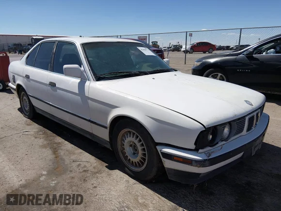 ✅ 1992 BMW 5 Series • VIN: WBAHD6311NBJ72190 • Лот: 45450771. Опубліковано раніше на IAAI з пробігом 214 734 миль. Безкоштовний доступ до архіву аукціонних продажів зі США та докладний звіт про історію автомобіля на DreamBid. Зображення 1.