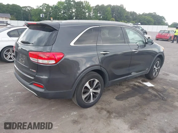 ✅ 2016 Kia Sorento EX • VIN: 5XYPHDA1XGG016605 • Lot: 45486971. Wystawiony na IAAI z przebiegiem 125 948 mil. Bezpłatny archiwum sprzedaży aukcyjnych z USA i szczegółowy raport historii pojazdu na DreamBid. Zdjęcie 4.