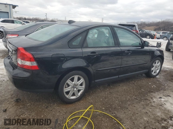 ✅ 2007 Volvo S40 2.4L • VIN: YV1MS382972307632 • Лот: 88786275. Опубліковано раніше на Copart з пробігом 155 894 миль. Безкоштовний доступ до архіву аукціонних продажів зі США та докладний звіт про історію автомобіля на DreamBid. Зображення 3.