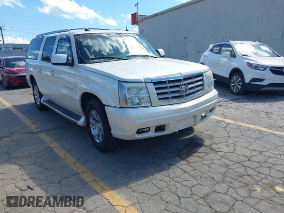 ✅ 2005 Cadillac Escalade ESV • VIN: 3GYFK66N35G218053 • Lot: 42314712. Listed on IAAI with 205,351 mi. Free auction sales archive from the USA and detailed vehicle history report at DreamBid. Image 1.
