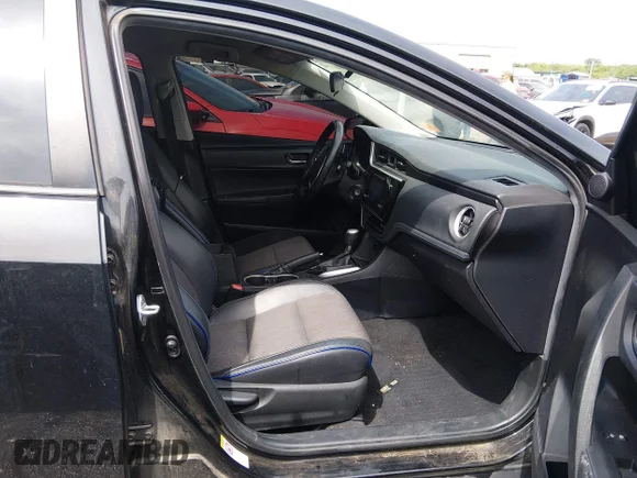 ✅ 2017 Toyota Corolla LE • VIN: 2T1BURHE0HC841836 • Lot: 44910402. Wystawiony na IAAI z przebiegiem 161 454 mil. Bezpłatny archiwum sprzedaży aukcyjnych z USA i szczegółowy raport historii pojazdu na DreamBid. Zdjęcie 5.