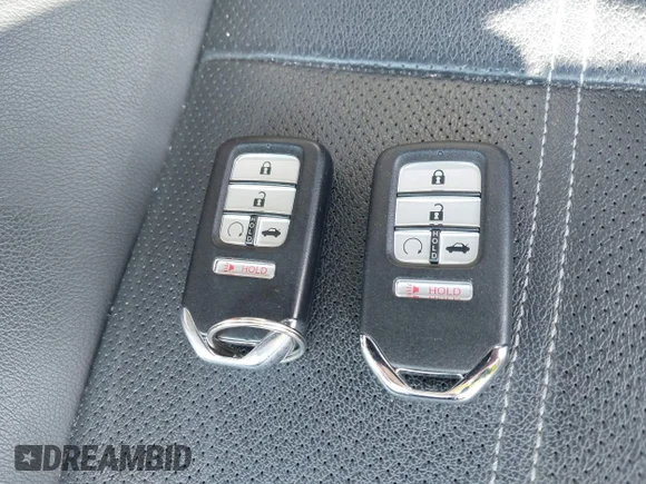 ✅ 2020 Honda Insight Touring • VIN: 19XZE4F92LE010983 • Lot: 43099594. Wystawiony na IAAI z przebiegiem 67 993 mil. Bezpłatny archiwum sprzedaży aukcyjnych z USA i szczegółowy raport historii pojazdu na DreamBid. Zdjęcie 11.