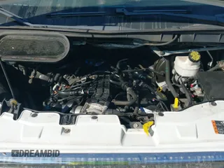 ✅ 2018 Ford Transit Cargo • VIN: 1FTBW3XG0JKA74049 • Lot: 43723547. Wystawiony na IAAI z przebiegiem 79 471 mil. Bezpłatny archiwum sprzedaży aukcyjnych z USA i szczegółowy raport historii pojazdu na DreamBid. Zdjęcie 18.