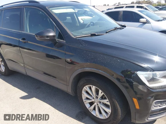 ✅ 2019 Volkswagen Tiguan S • VIN: 3VV1B7AX3KM087025 • Лот: 45293322. Опубликован ранее на IAAI с пробегом 161 668 миль. Бесплатный доступ к архиву аукционных продаж из США и подробный отчёт об истории автомобиля на DreamBid. Изображение 6.