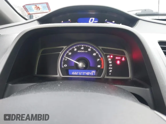 ✅ 2010 Honda Civic LX • VIN: 2HGFA1F50AH324029 • Lot: 43820519. Wystawiony na IAAI z przebiegiem 168 272 mil. Bezpłatny archiwum sprzedaży aukcyjnych z USA i szczegółowy raport historii pojazdu na DreamBid. Zdjęcie 7.