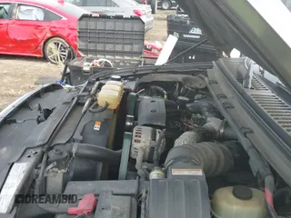 ✅ 2003 Ford F-250 XL • VIN: 1FTNX21FX3EA09912 • Lot: 42144302. Wystawiony na IAAI z przebiegiem 122 953 mil. Bezpłatny archiwum sprzedaży aukcyjnych z USA i szczegółowy raport historii pojazdu na DreamBid. Zdjęcie 19.